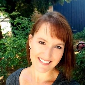 Meet your Posher, Lauralinn